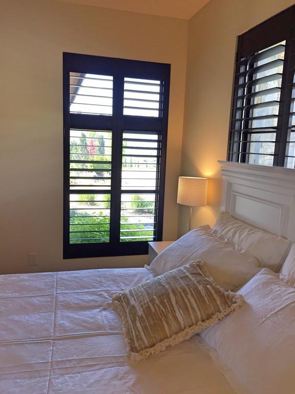 Mission Hill Lake View Villa Уест Келоуна Екстериор снимка